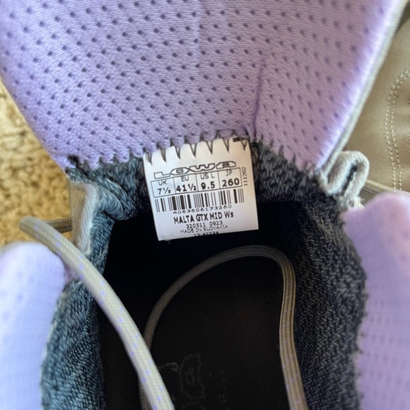 Lowa Women's Gray Hiking Boots Size 9 1/2 - Picture 5 of 7